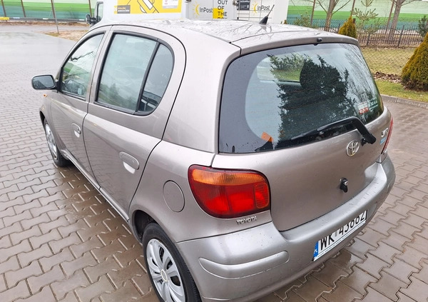 Toyota Yaris cena 7900 przebieg: 298000, rok produkcji 2005 z Brodnica małe 781